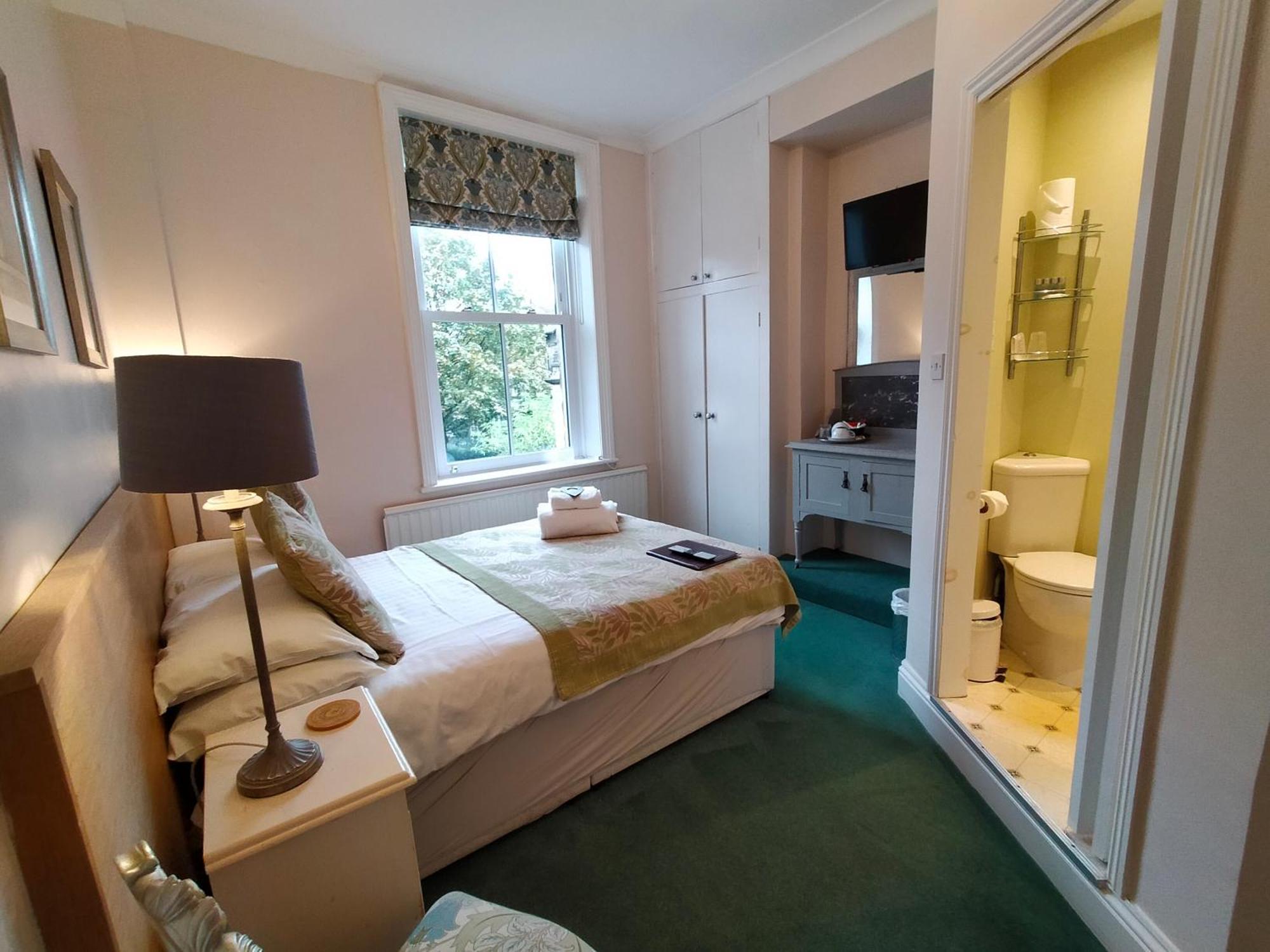 Guest house Arden House Harrogate